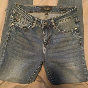 Judy blue tulip hem jeans. Size 5